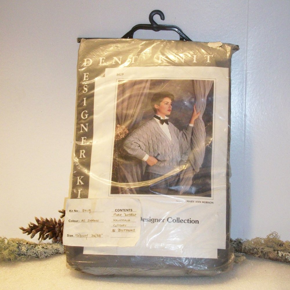 Dent Designer Collection Cardigan Knit Kit NIP Size M Silver Gray Yarn Brussels